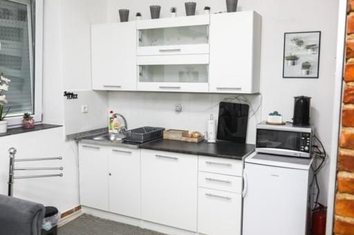 Helly'S Apartman - Self Check-In - Jajce Extérieur photo